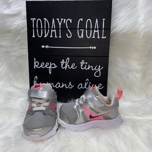 Nike Girls Toddler Nike Dart 10 Sneakers